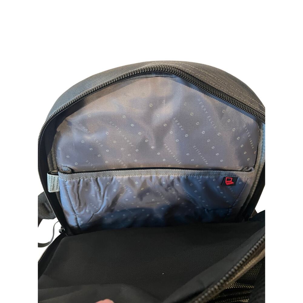 Perry Ellis Portfolio Backpack - Picture 4 of 5